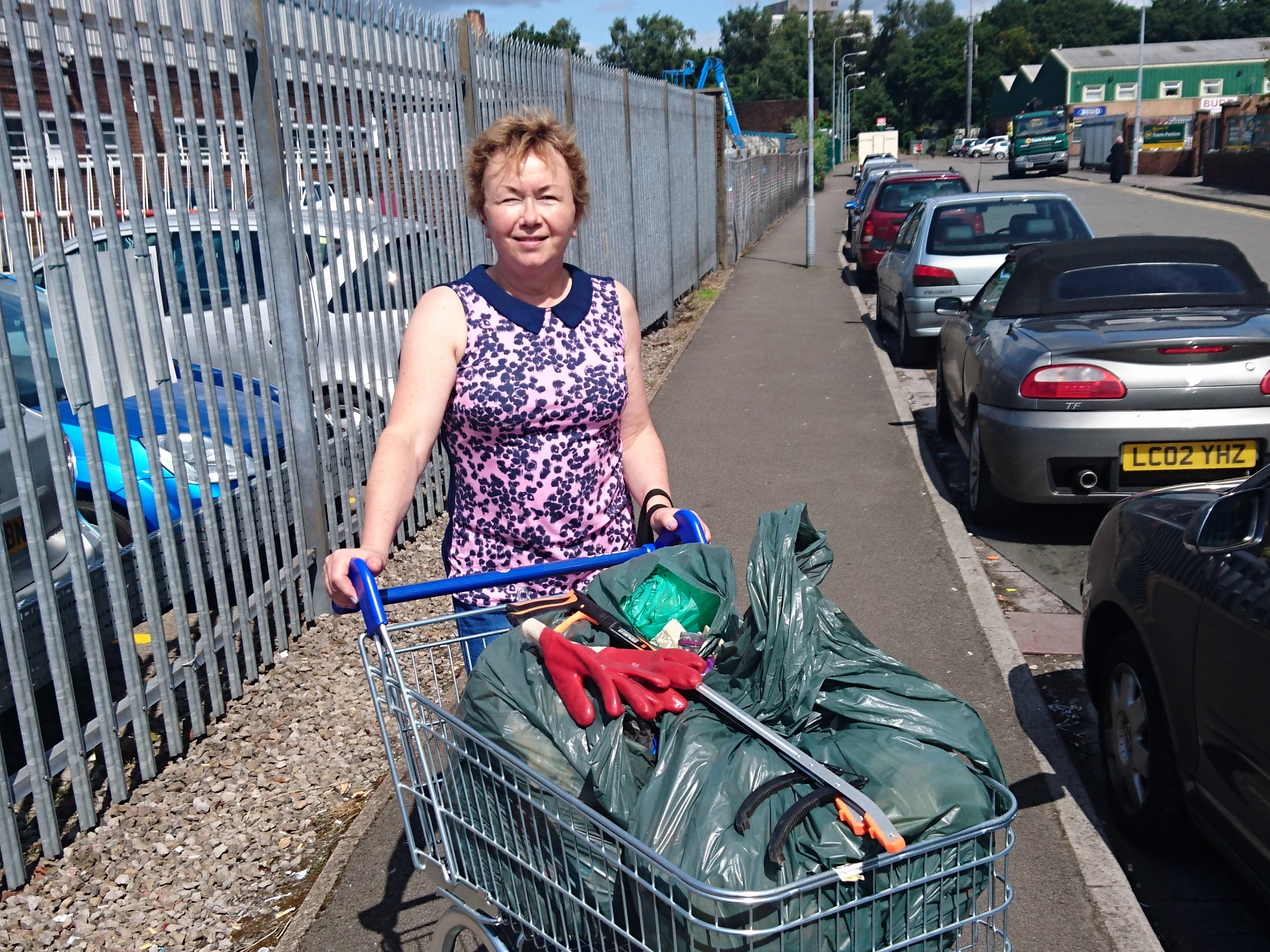 Fenella Bowden litter picking