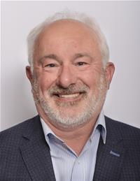 Photo of Graham Hinchey